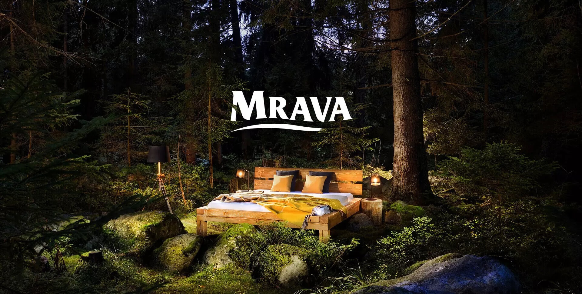 Bed in wood